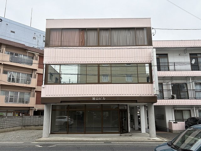 袖山ビル１F