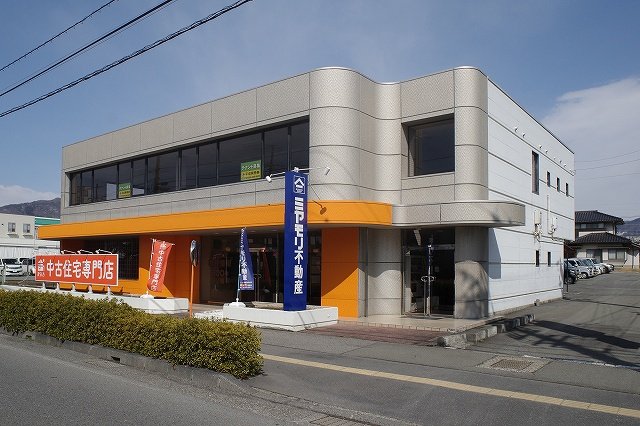 サンライズビル ２F